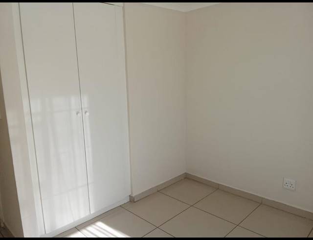 2 BEDROOM APARTMENT FOR SALE IN NORTHCLIFF